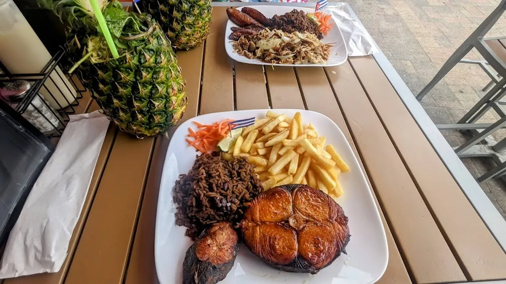 King Fish Fried and Roaster Pork